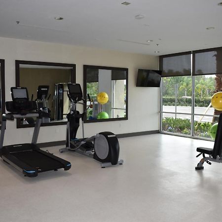 La Quinta Inn & Suites By Wyndham Orlando I-Drive Theme Parks Williamsburg المظهر الخارجي الصورة